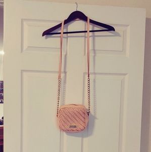 Weave pink leather purse